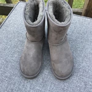 Ugg boots new!! These are 170.00 new only tried on!!